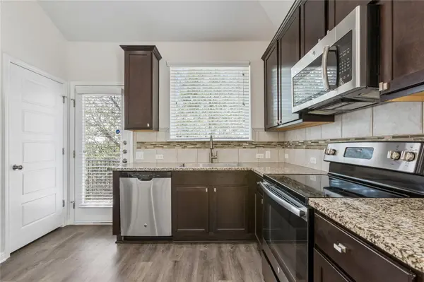 6105 Steep Cactus TRL #A, Austin, TX 78735