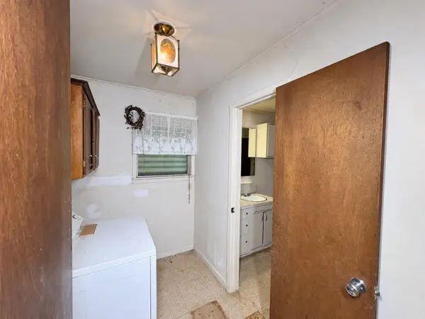 300 Elm S, Cameron, TX 76520
