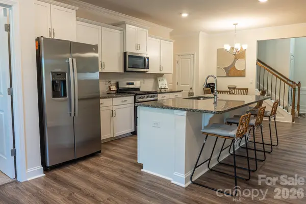 4104 Steel WAY, Sherrills Ford, NC 28673