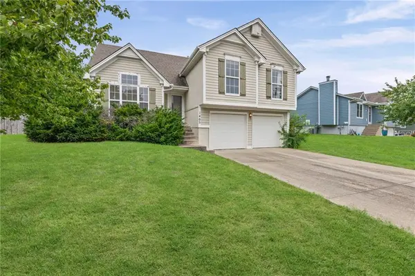 1405 NE Grand AVE, Lee's Summit, MO 64086