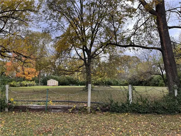 9724 Pennsylvania AVE, Kansas City, MO 64114