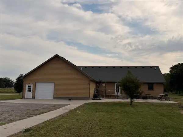 123 N 3 HWY, Girard, KS 66743