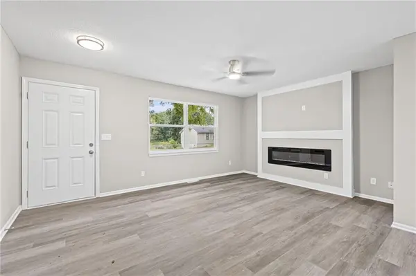 1504 N Emery ST, Independence, MO 64050