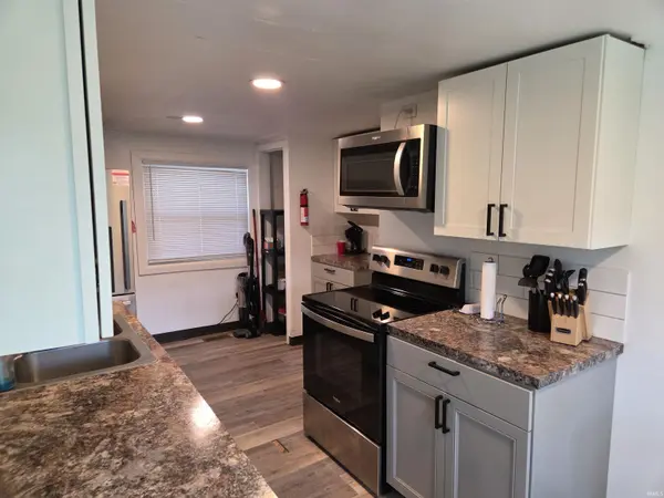 801 S Brittain AVE, Muncie, IN 47303