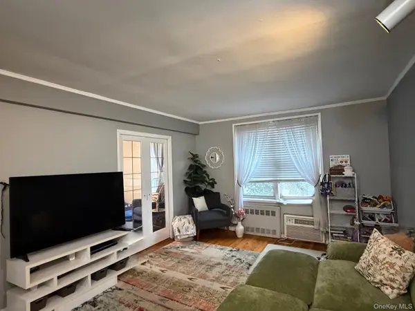 16 Main ST #J-2, East Rockaway, NY 11518