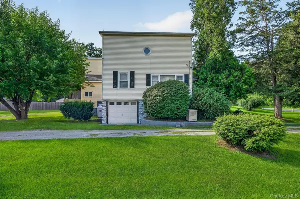 295 Baxtertown RD, Fishkill, NY 12524