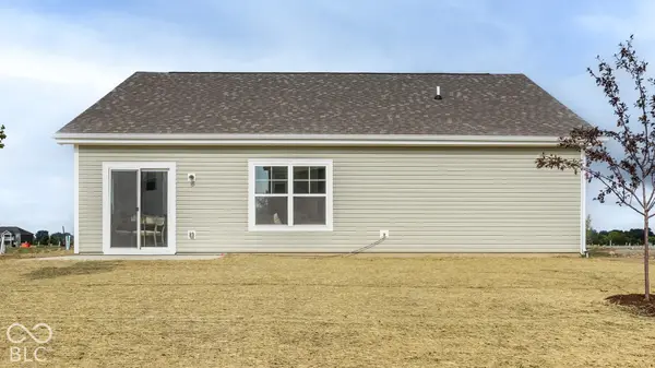 673 Lena LN, Trafalgar, IN 46181