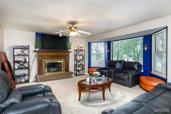 1112 English Saddle RD, Florissant, MO 63034