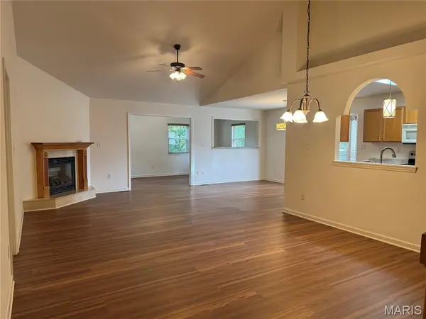 32 Austin Hill CT, Wentzville, MO 63385
