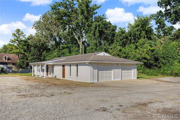 1000 Kingsway DR, Cape Girardeau, MO 63701