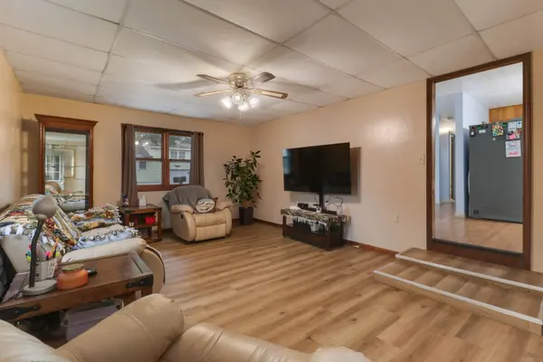 205 S Miller, Clinton, IL 61727