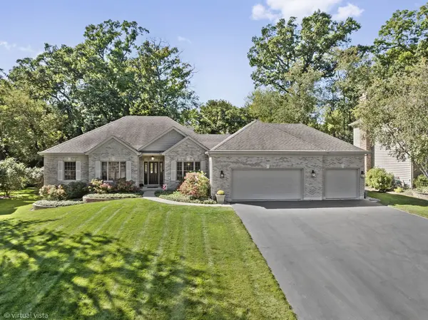 3401 Thunderbird LN, Crystal Lake, IL 60012