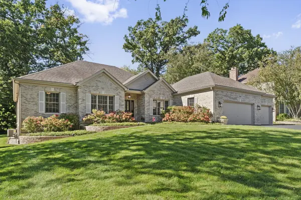 3401 Thunderbird LN, Crystal Lake, IL 60012