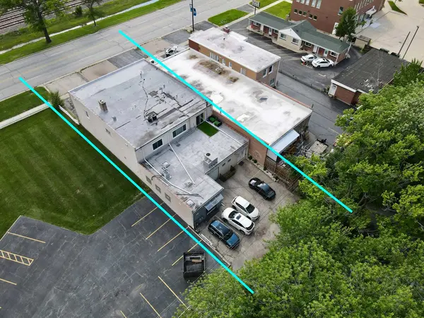 552 E Northwest HWY, Palatine, IL 60074