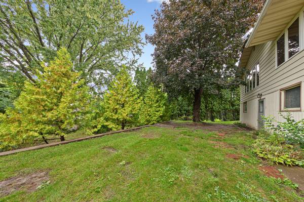 120 Brand AVE, Faribault, MN 55021