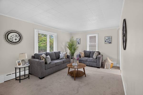 1232 Skillman AVE W, Roseville, MN 55113