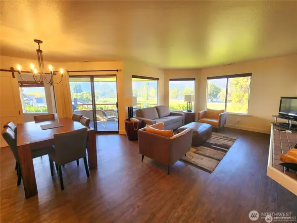 1 Lodge 609-G, Manson, WA 98831