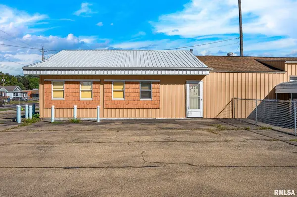 268-270 DERBY ST, Pekin, IL 61554