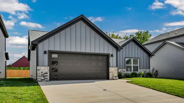 406 Galway Dr, Clarksville, TN 37042