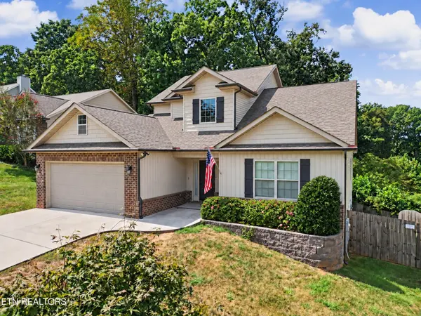 813 Mackenzie Drive, Maryville, TN 37804