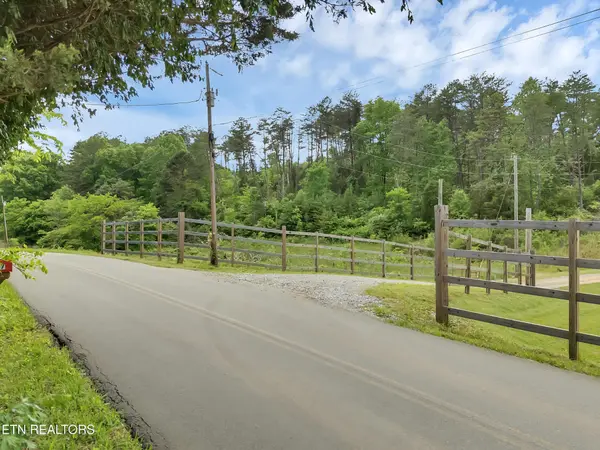 1155 Marble Hill Rd, Friendsville, TN 37737