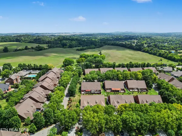 1431 Cottage Glen Lane, Maryville, TN 37801