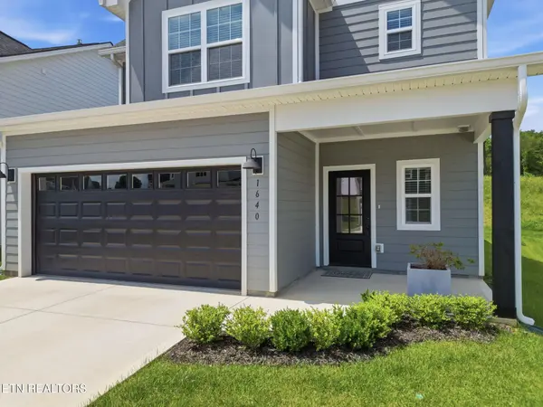 1640 Spring Berry Lane, Knoxville, TN 37924