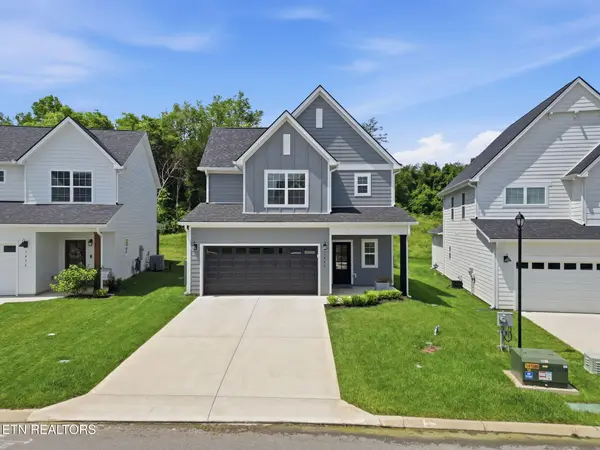 1640 Spring Berry Lane, Knoxville, TN 37924
