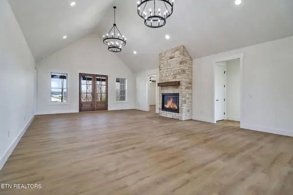 910 Eastridge Pass, Monterey, TN 38574