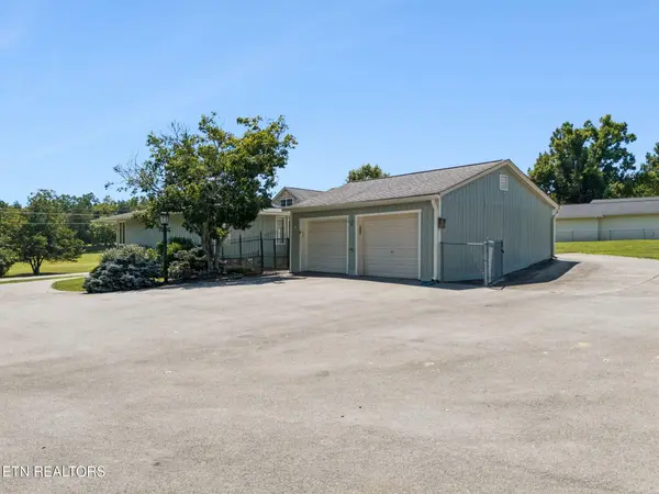 8005 Corryton Luttrell Rd, Corryton, TN 37721