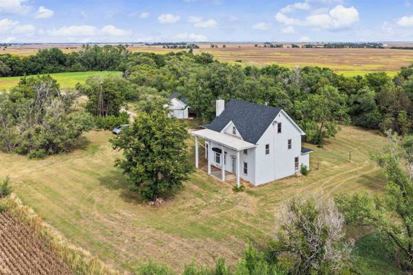 1218 Sunset Rd, Delphos, KS 67436