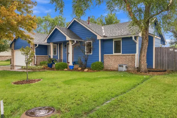 1514 E Mona St, Wichita, KS 67216