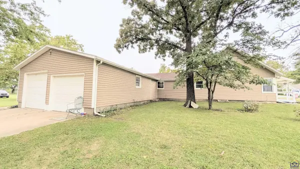 619 Ivy St, Admire, KS 66830