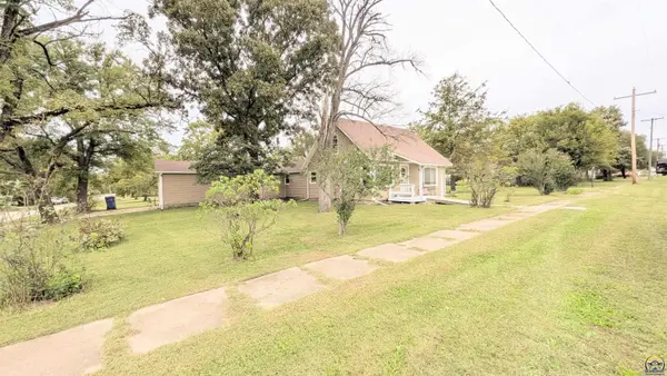 619 Ivy St, Admire, KS 66830