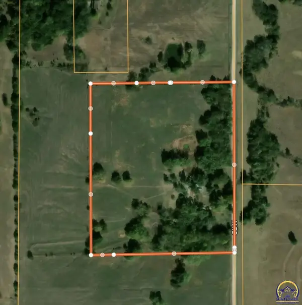 00000 M RD, Holton, KS 66436