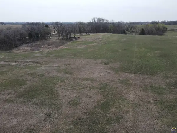00000 M RD, Holton, KS 66436
