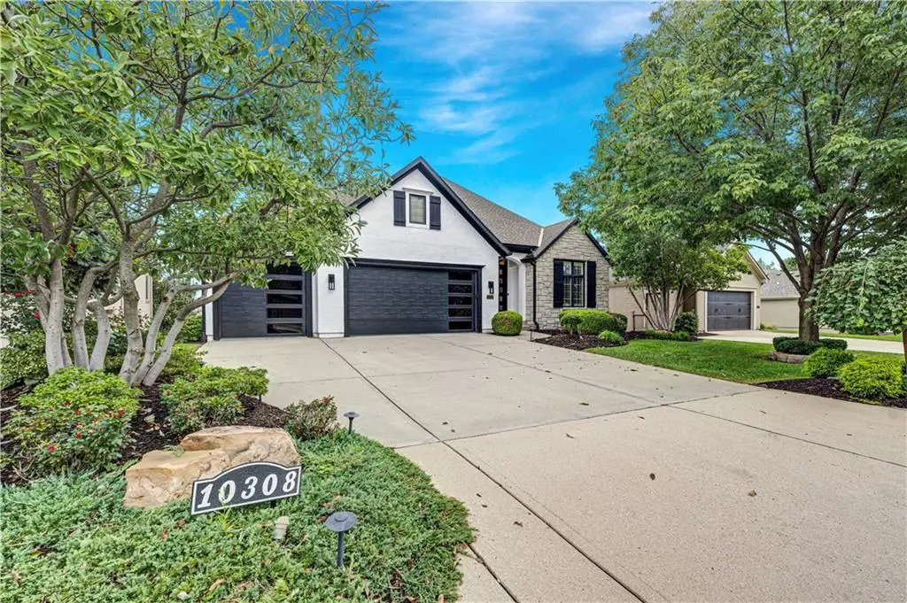 10308 W 142nd ST, Overland Park, KS 66221