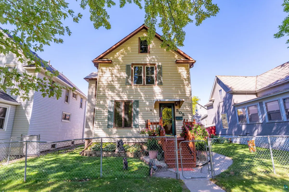 505 S 6th St, Virginia, MN 55792