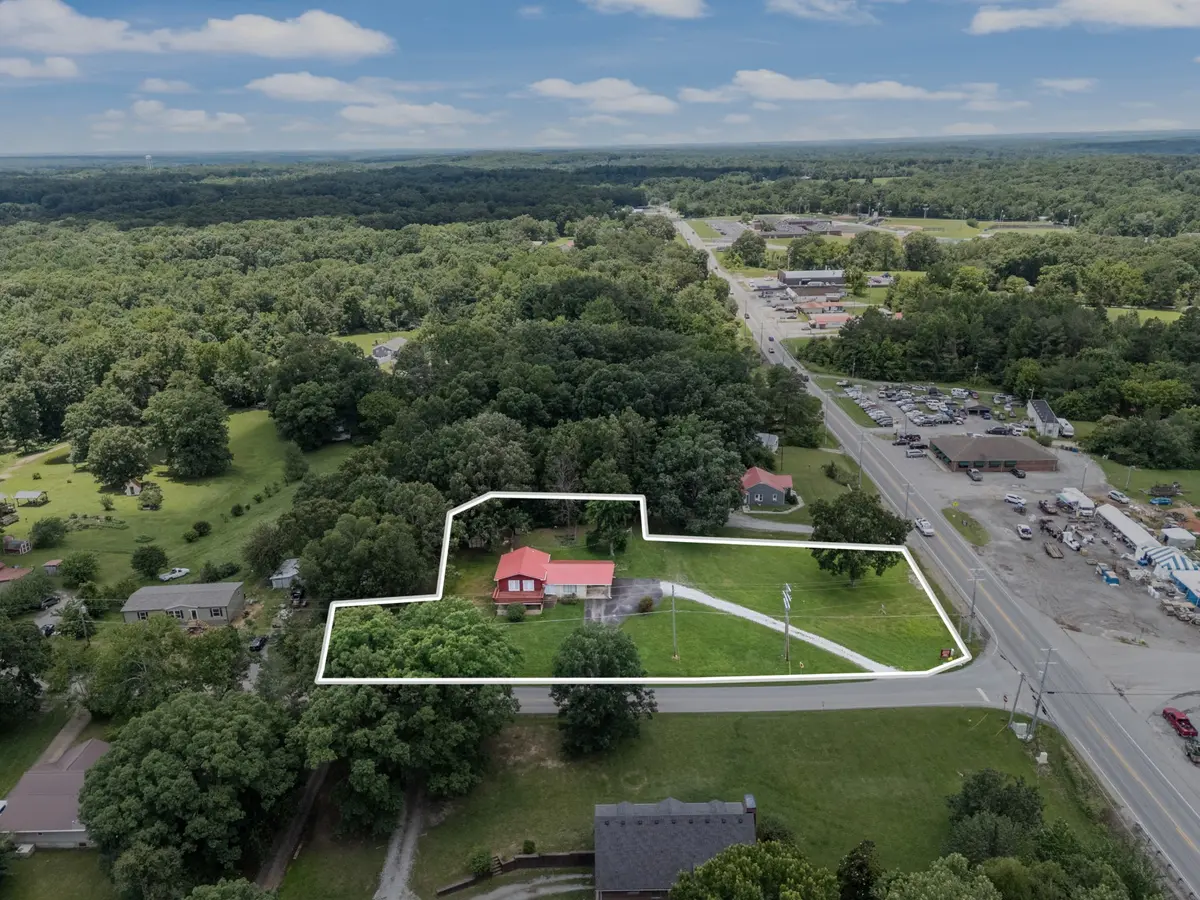 7436 Johnny Crow Rd, Lyles, TN 37098