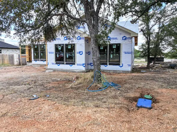 1802 Redwood DR, Granite Shoals, TX 78654
