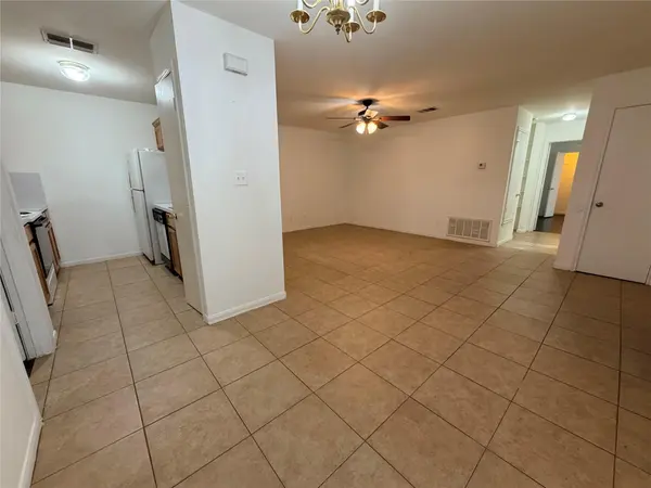 105 Axis Deer TRL #A, Hutto, TX 78634