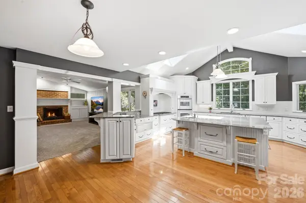 450 Mills Gap RD, Arden, NC 28704