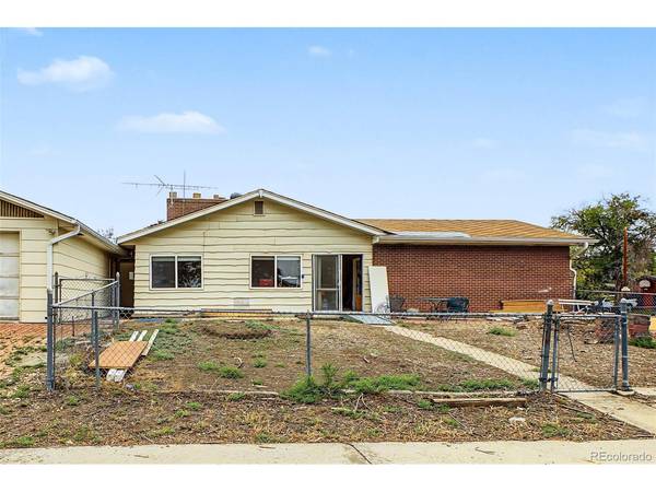 8111 Chase, Arvada, CO 80003