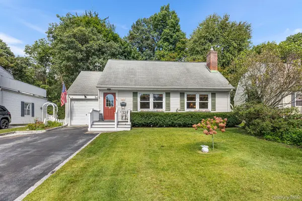 66 Randolph RD, White Plains, NY 10607