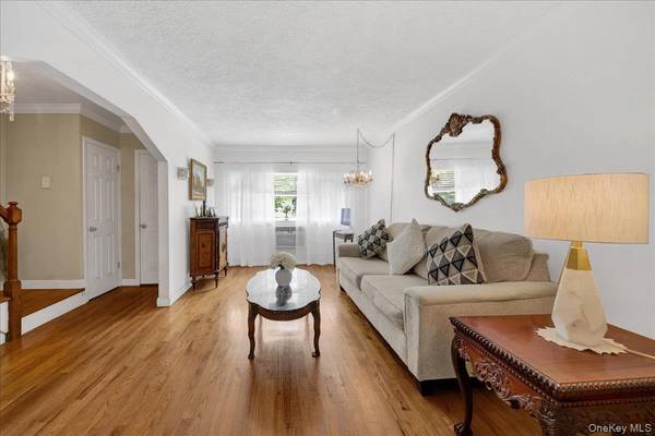 2521 Hollers AVE, Bronx, NY 10475