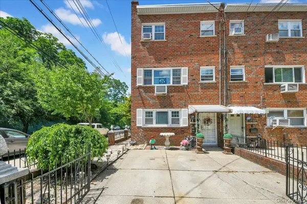 2521 Hollers AVE, Bronx, NY 10475