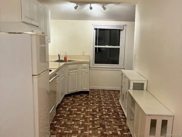 39 Amityville RD, Sound Beach, NY 11789