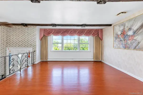 286 W 13th ST, Deer Park, NY 11729