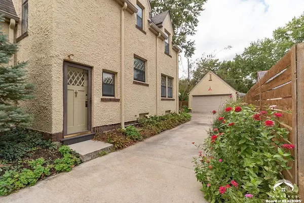 2209 Vermont ST, Lawrence, KS 66046