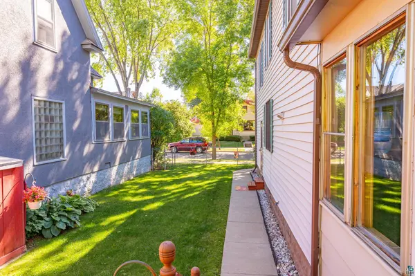 505 S 6th St, Virginia, MN 55792
